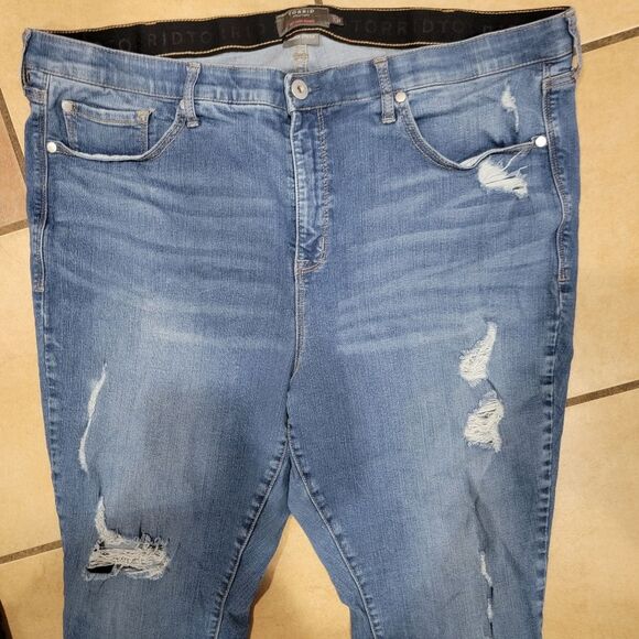 Torrid Sky High Skinny Premium Stretch Denim Jeans Size 24S - Picture 3 of 5